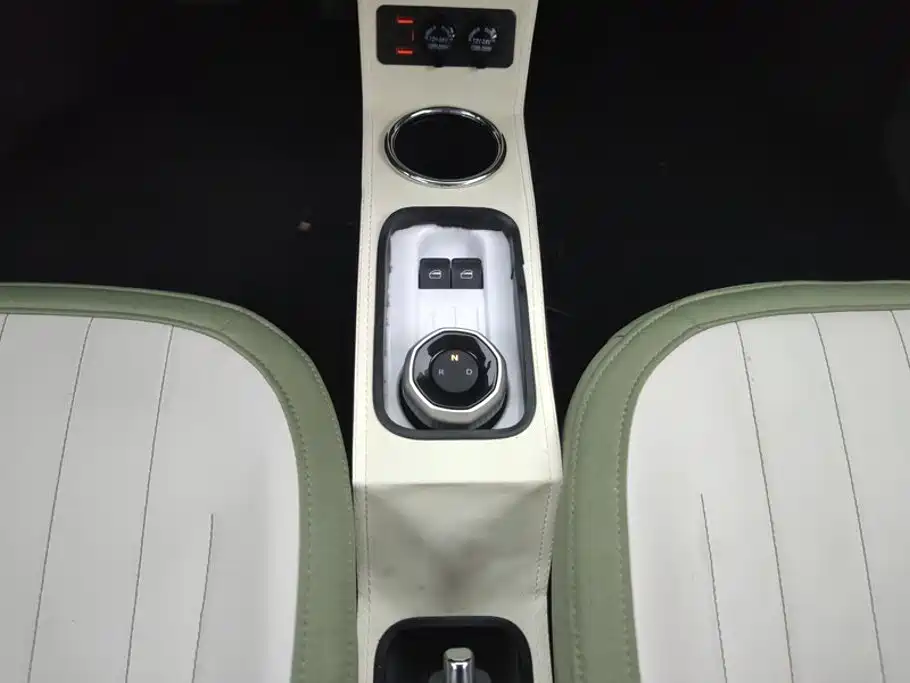 Geely Galaxy Panda 2024 — фото 16