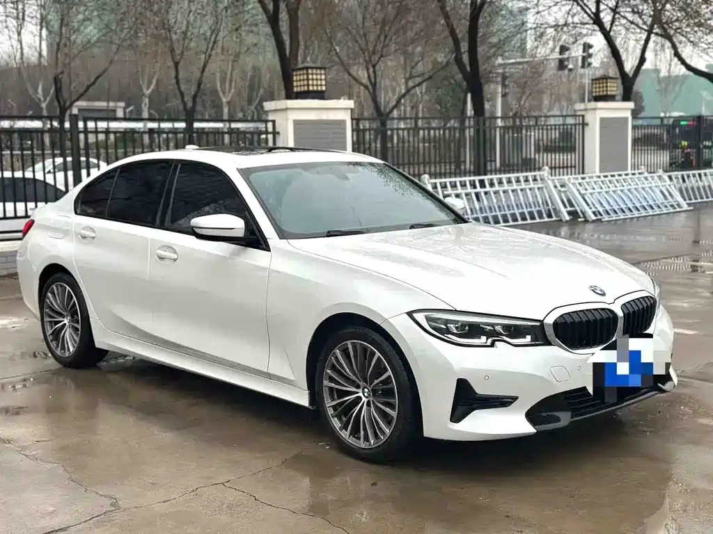 BMW 3 Series 2022