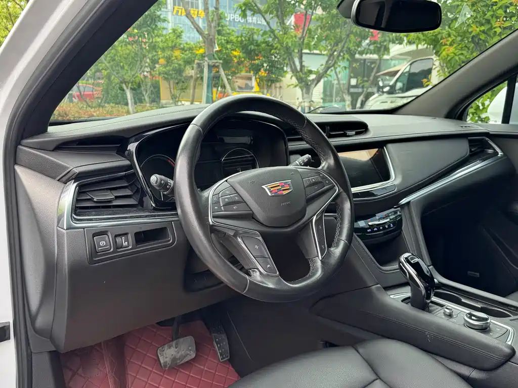 Cadillac XT5 2022 — фото 12