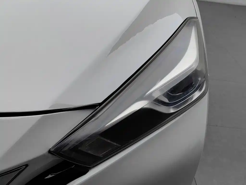Nissan Bluebird 2020