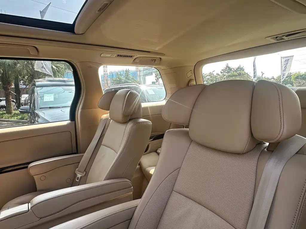 Toyota Alphard 2012 — фото 15