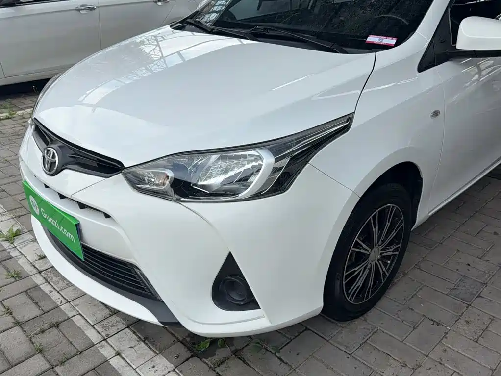 Toyota Yaris L 2019 — фото 16