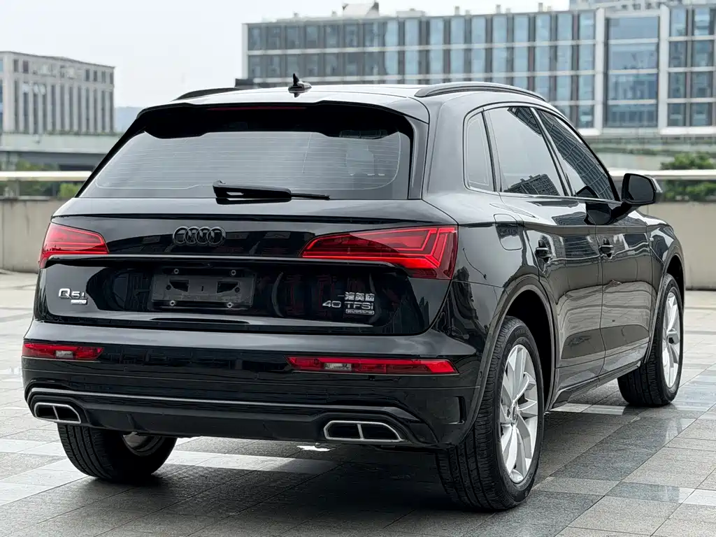 Audi Q5L 2022