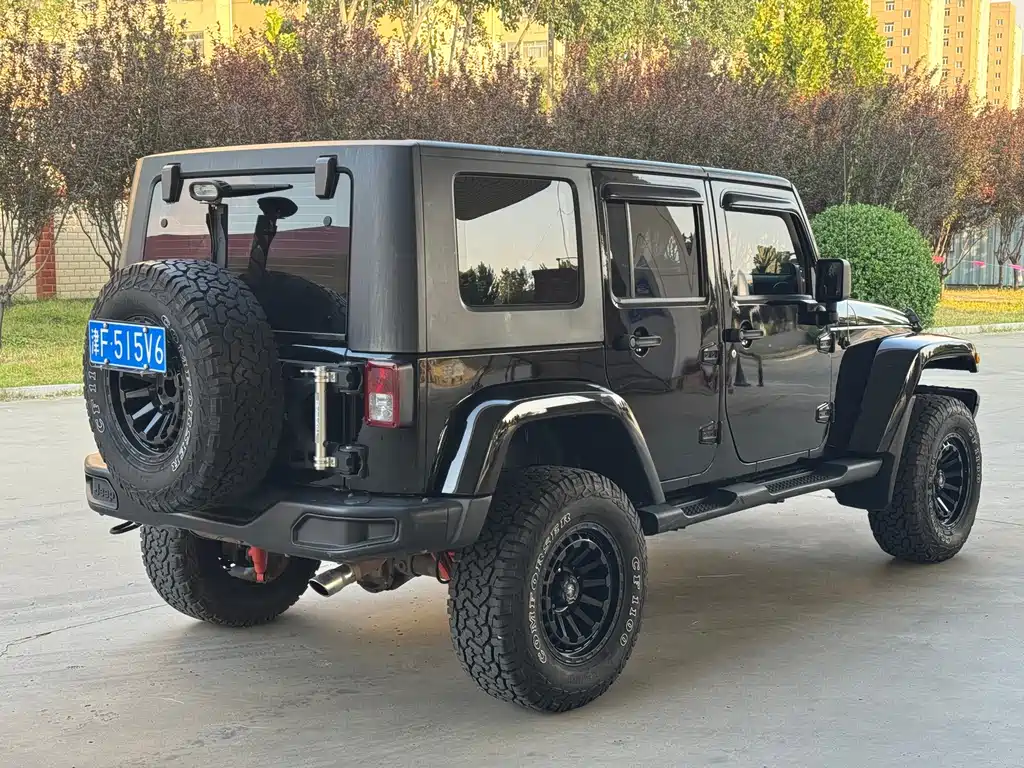 Jeep Wrangler 2009 — фото 7