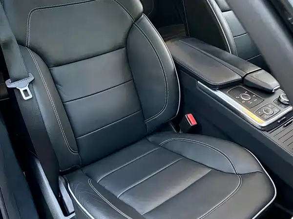 Mercedes-Benz M-Class 2012
