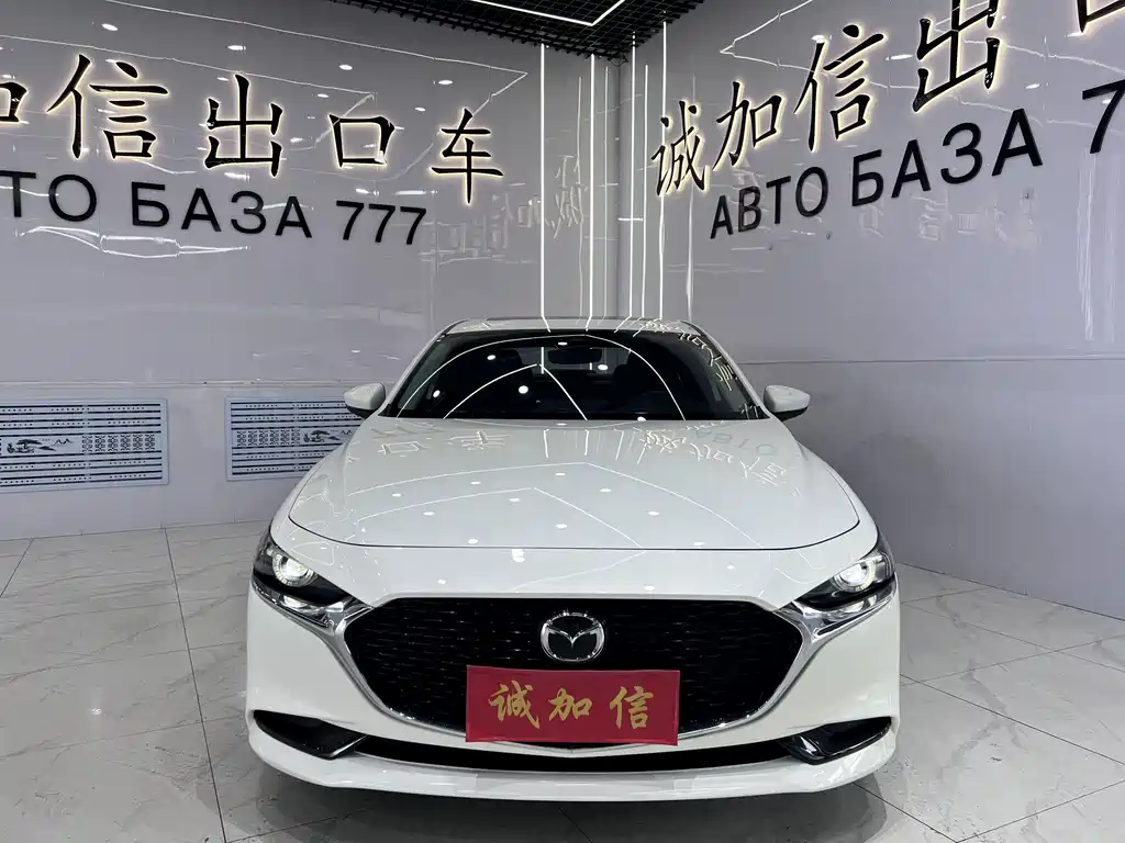 Mazda 3 Axela 2022