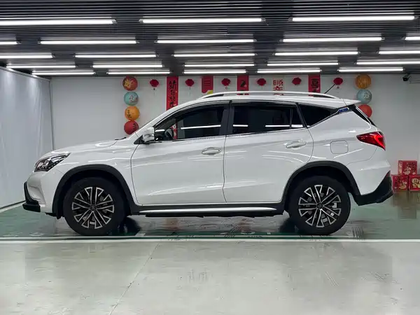 BYD Song New Energy 2017
