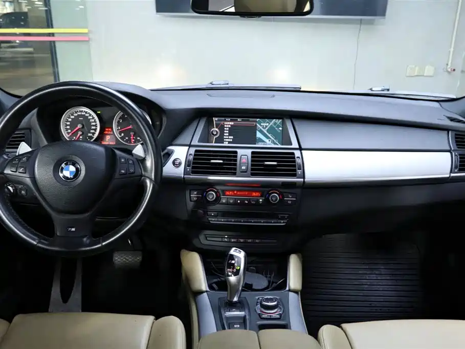 BMW X5 M 2012 — фото 18
