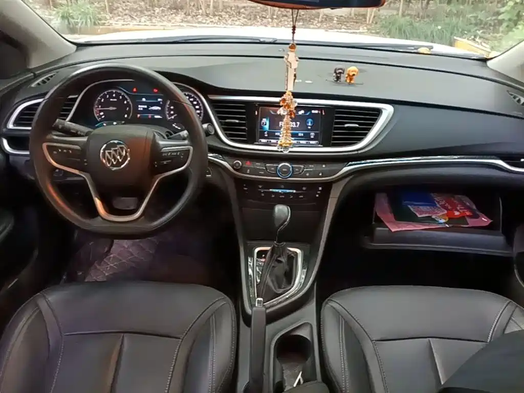 Buick Excelle GT 2017 — фото 10