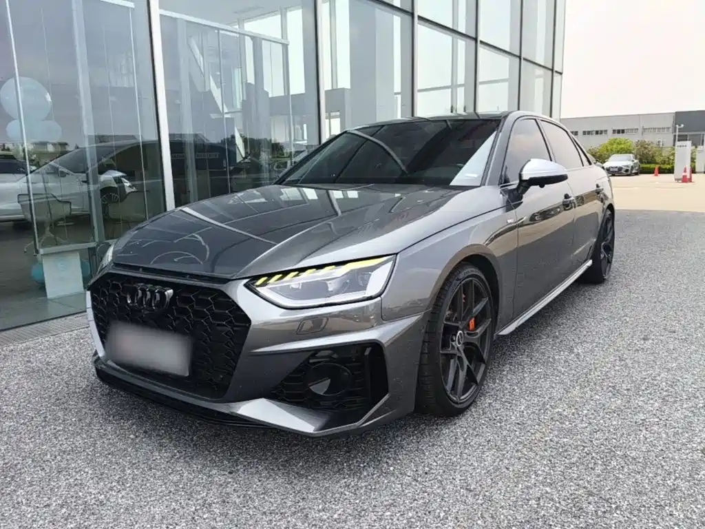 Audi A4L 2021