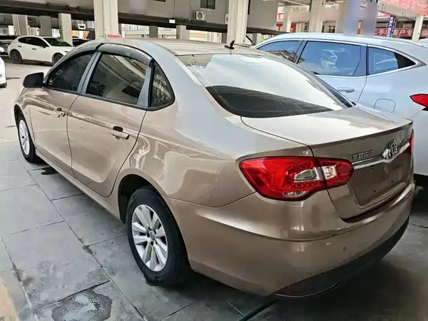 Brilliance H530 2021