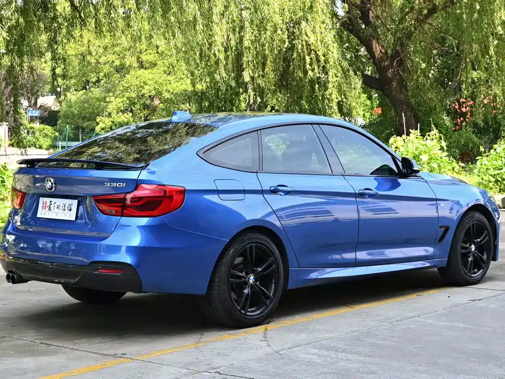 BMW 3 Series GT 2018 — фото 6