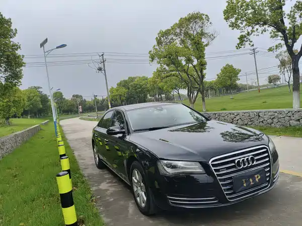 Audi A8 2011