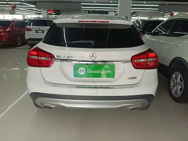 Mercedes-Benz GLA 2016