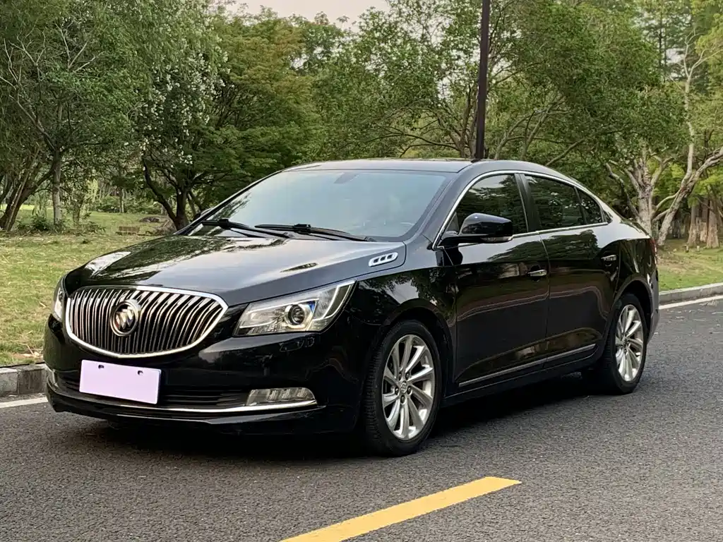 Buick LaCrosse 2014 — фото 1