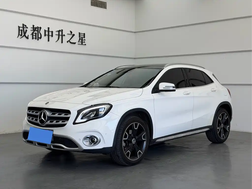 Mercedes-Benz GLA 2017 — фото 1