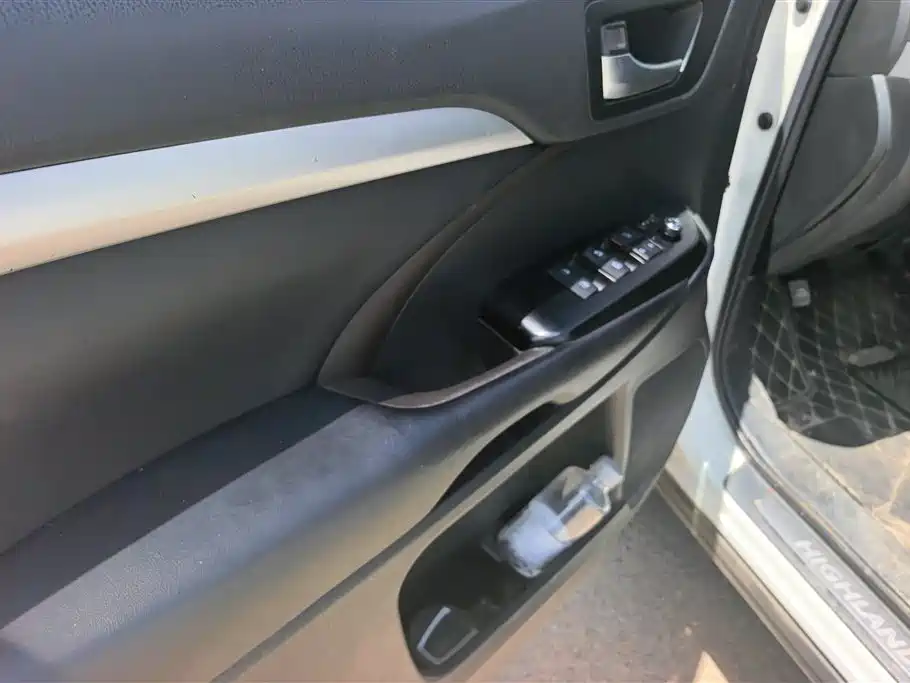 Toyota Highlander 2018