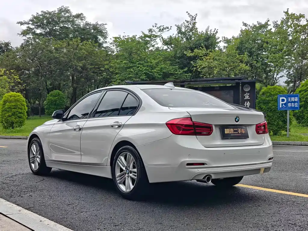 BMW 3 Series 2017