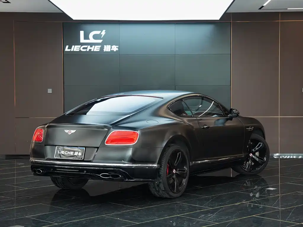 Bentley Continental 2017 — фото 18