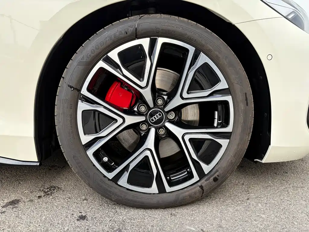 Audi A5L Sportback — фото 15
