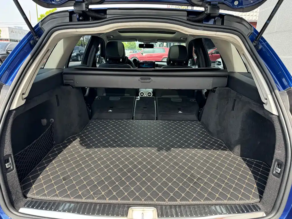 Mercedes-Benz C-Class 2020 — фото 38