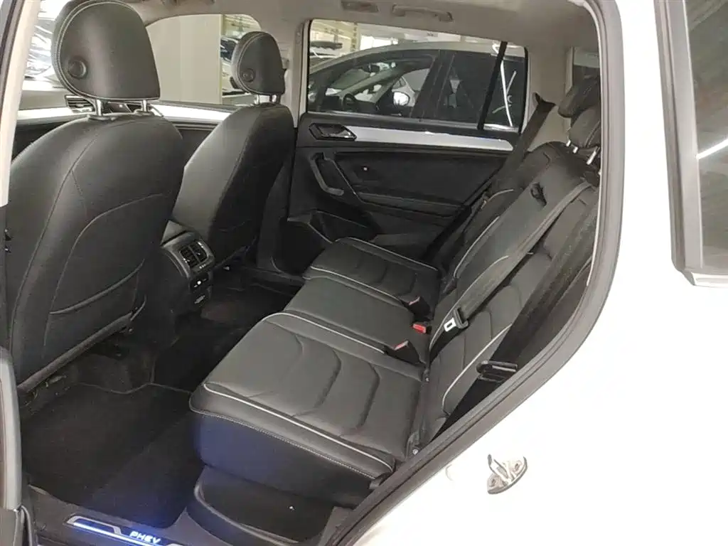 Volkswagen Tiguan L PHEV 2021 — фото 17