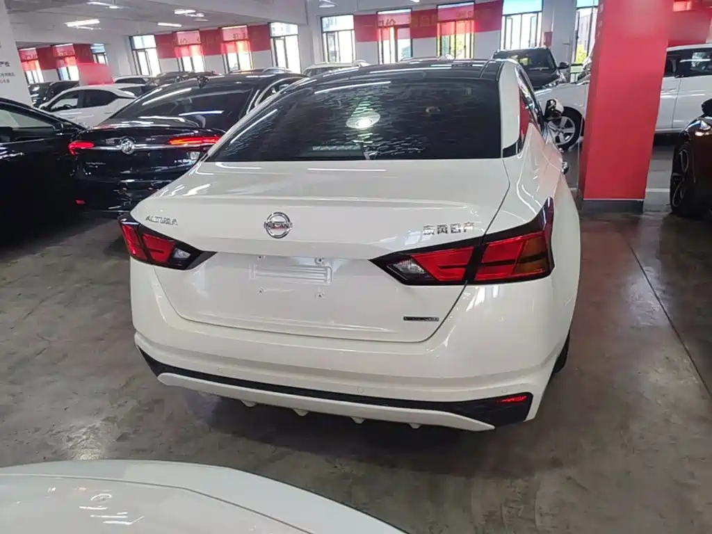 Nissan Teana 2021