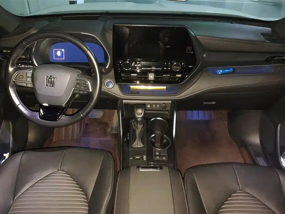 Toyota Crown Kluger 2021 — фото 12