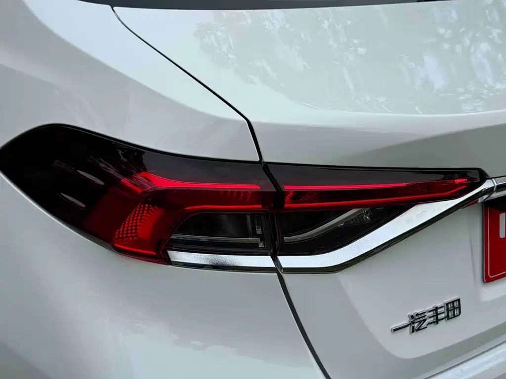 Toyota Corolla 2023 — фото 41