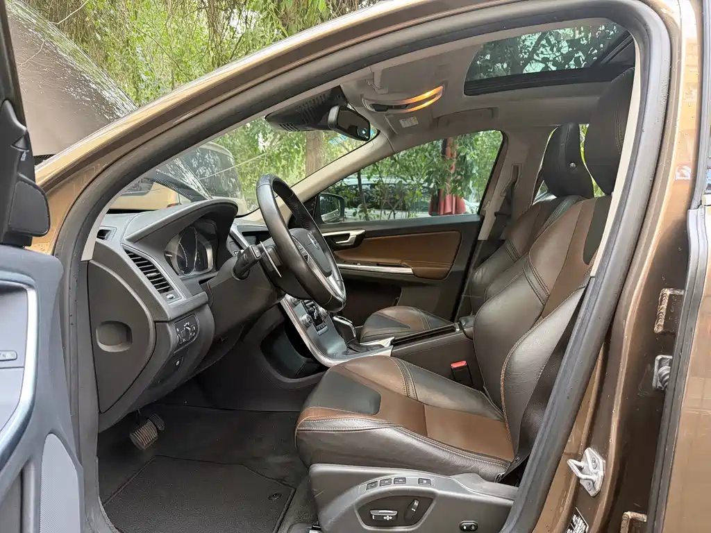 Volvo XC60 2016