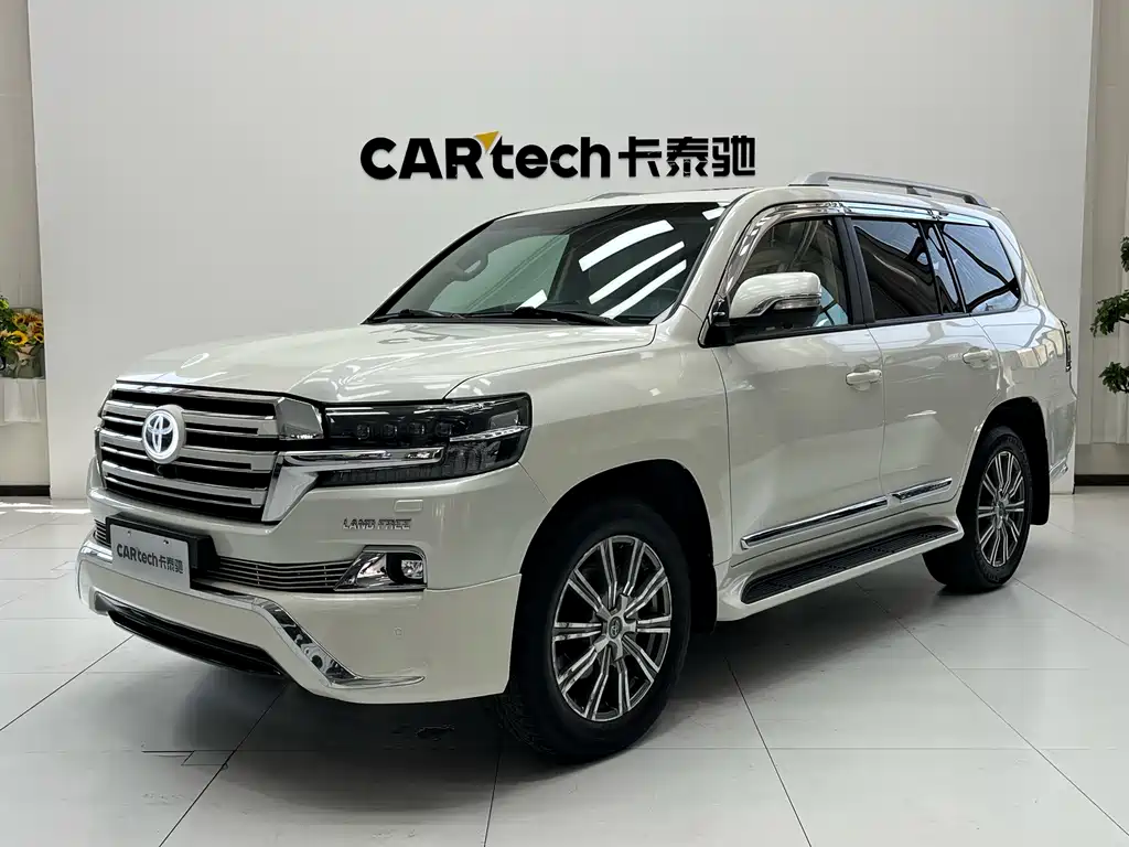 Toyota Land Cruiser 2019 — фото 1