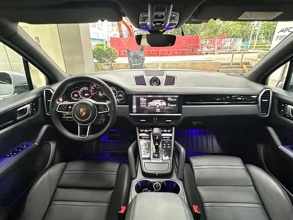 Porsche Cayenne 2020 — фото 4