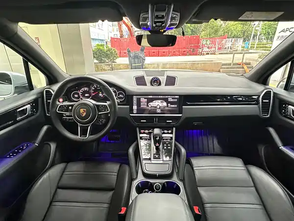 Porsche Cayenne 2020