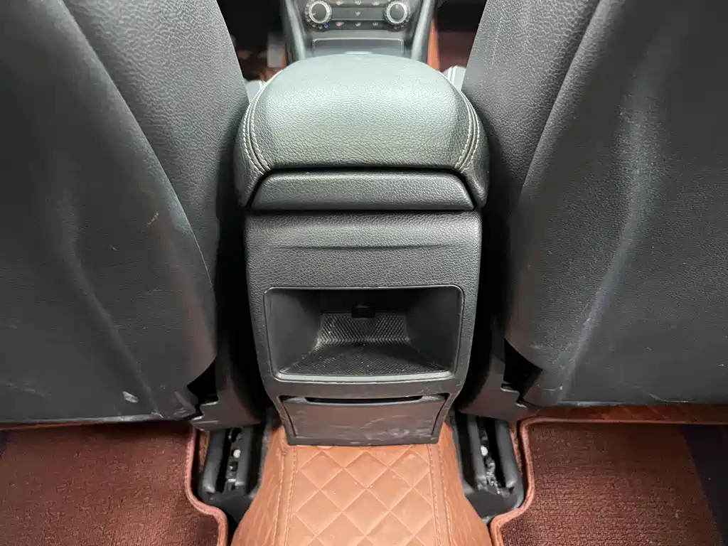 Mercedes-Benz A-Class 2017 — фото 17