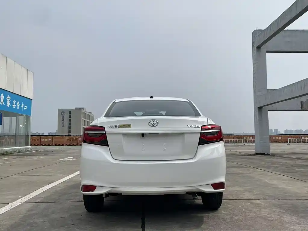 Toyota Vios 2023 — фото 8