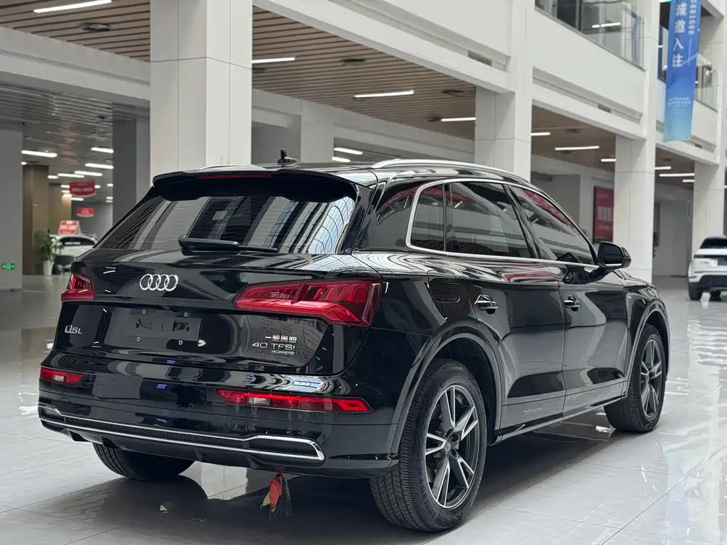Audi Q5L 2021 — фото 4