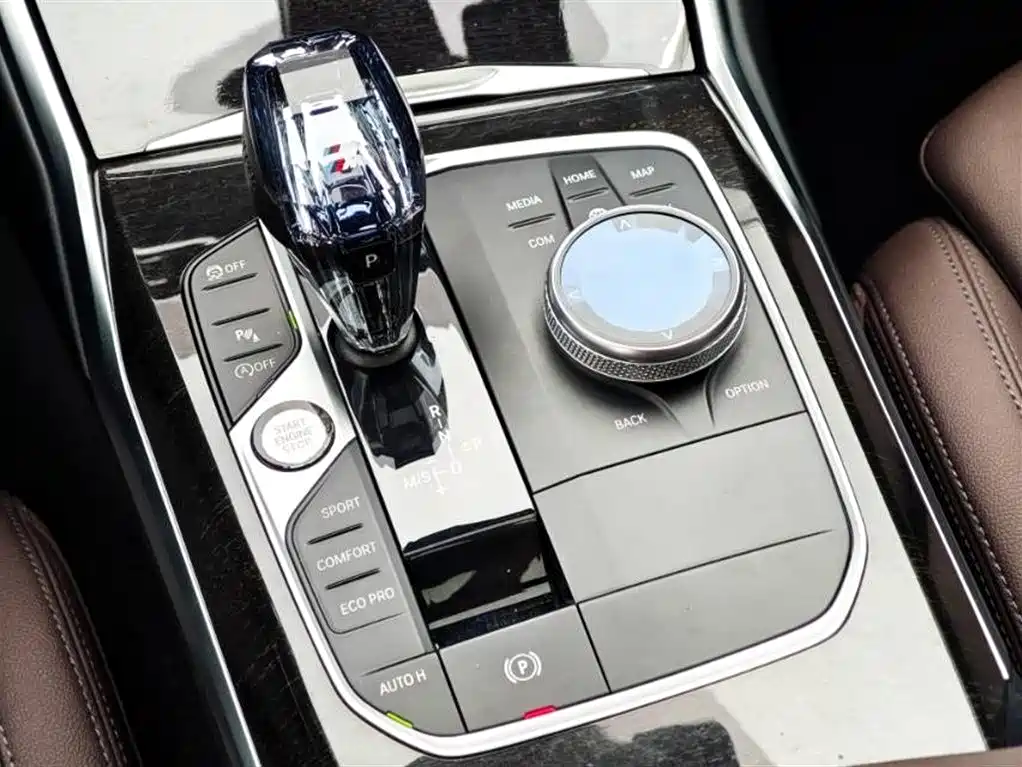 BMW 3 Series 2021 — фото 11
