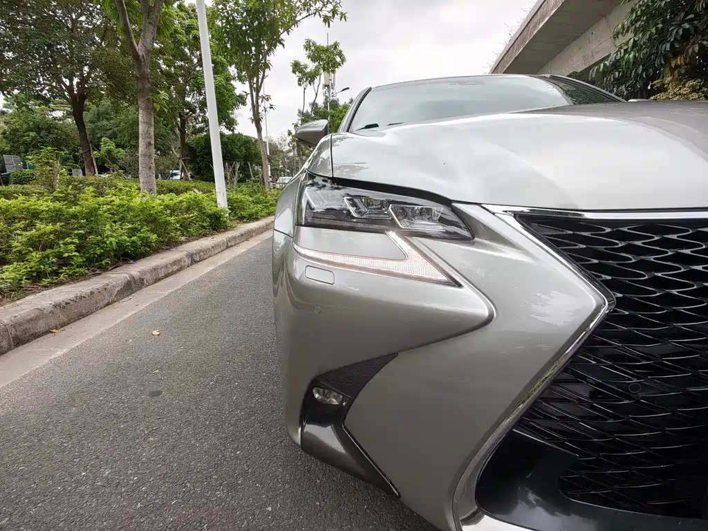 Lexus GS 2016 — фото 34