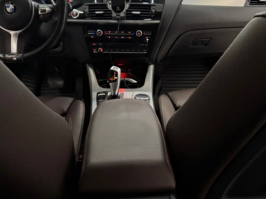 BMW X4 2017 — фото 12