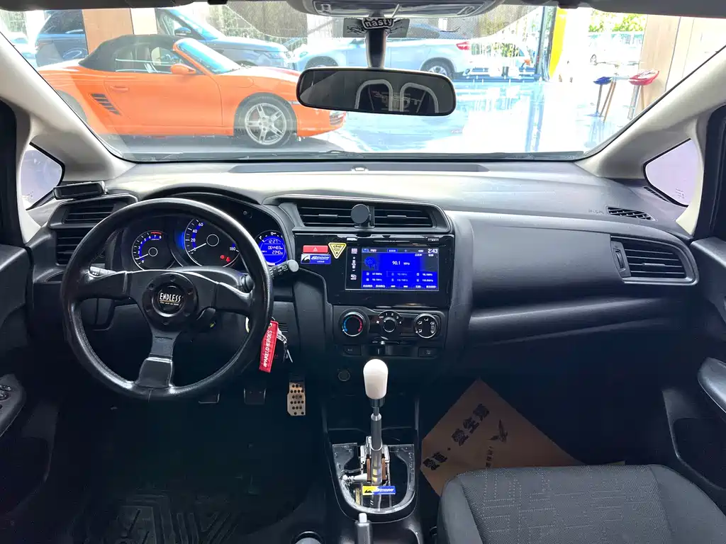Honda Fit 2016 — фото 14