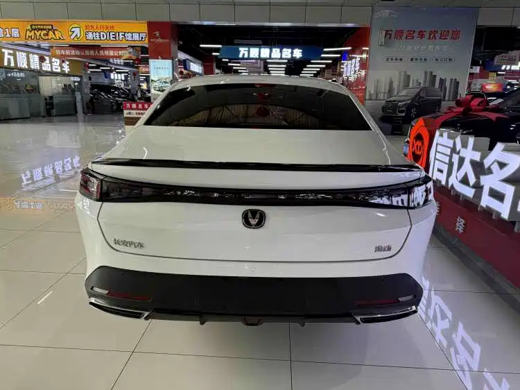 Changan Eado 2025 — фото 17