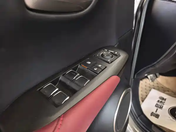 Lexus NX 2021