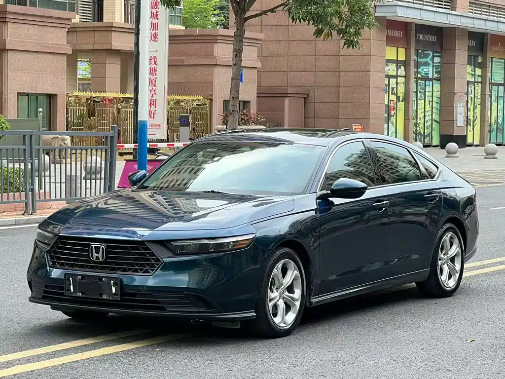 Honda Accord 2023 — фото 1