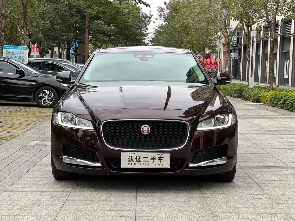 Jaguar XFL 2018 — фото 3