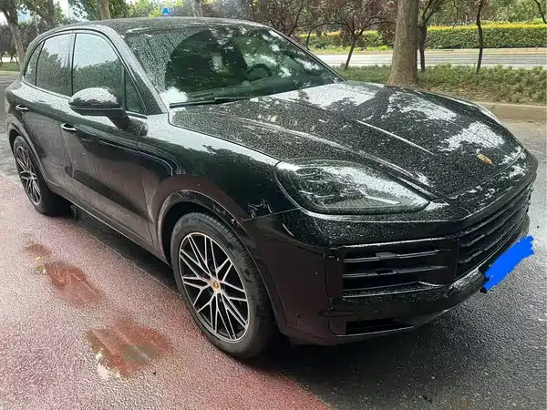 Porsche Cayenne 2025