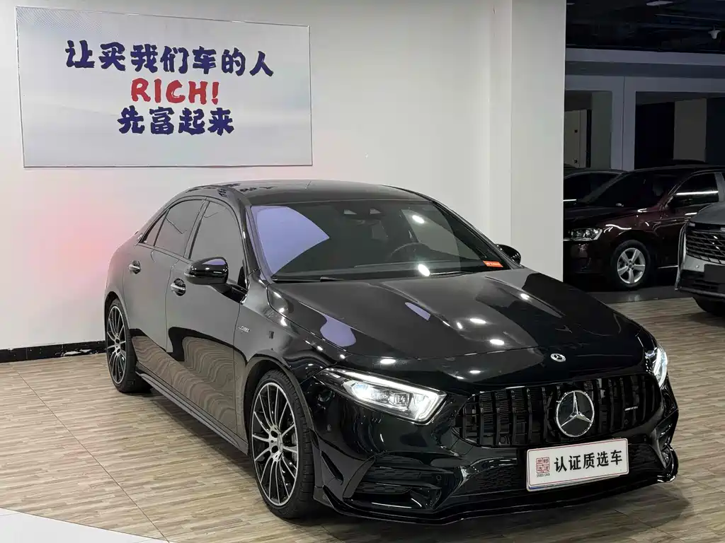 Mercedes-Benz A-Class AMG 2023 — фото 4