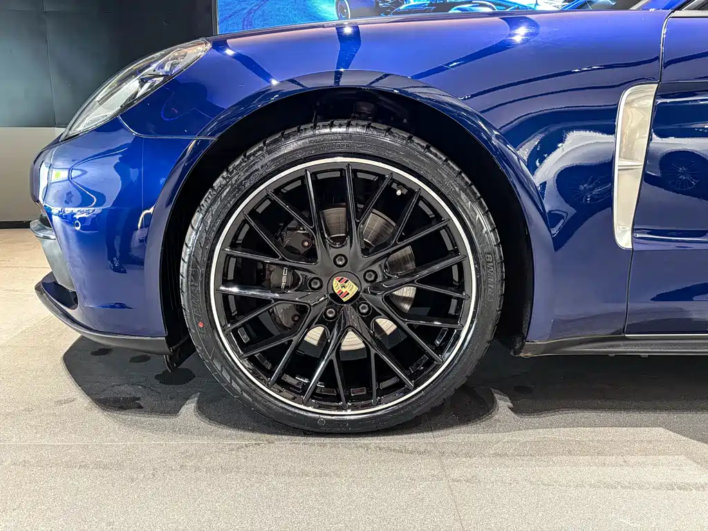 Porsche Panamera 2020 — фото 6