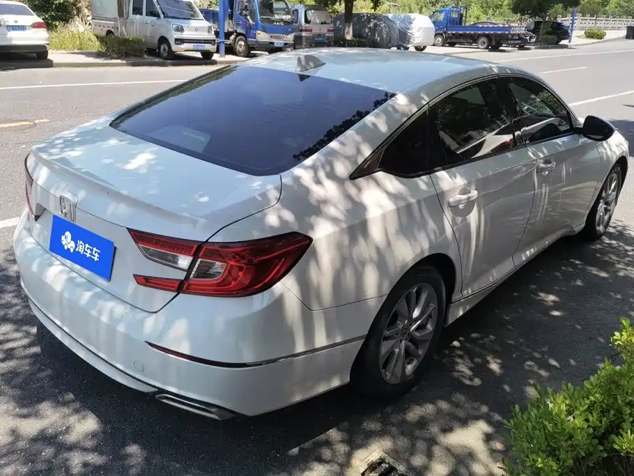 Honda Accord 2019 — фото 3