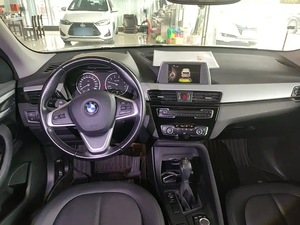 BMW X1 2017 — фото 10