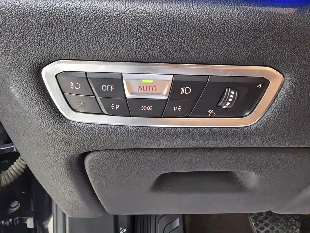 BMW X7 2020 — фото 19